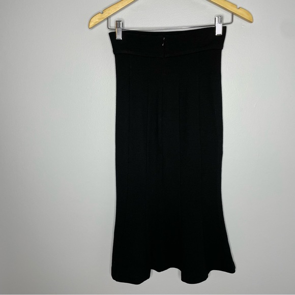 Dolce & Gabbana Black Knee Length Black Pencil Skirt - Picture 4 of 9